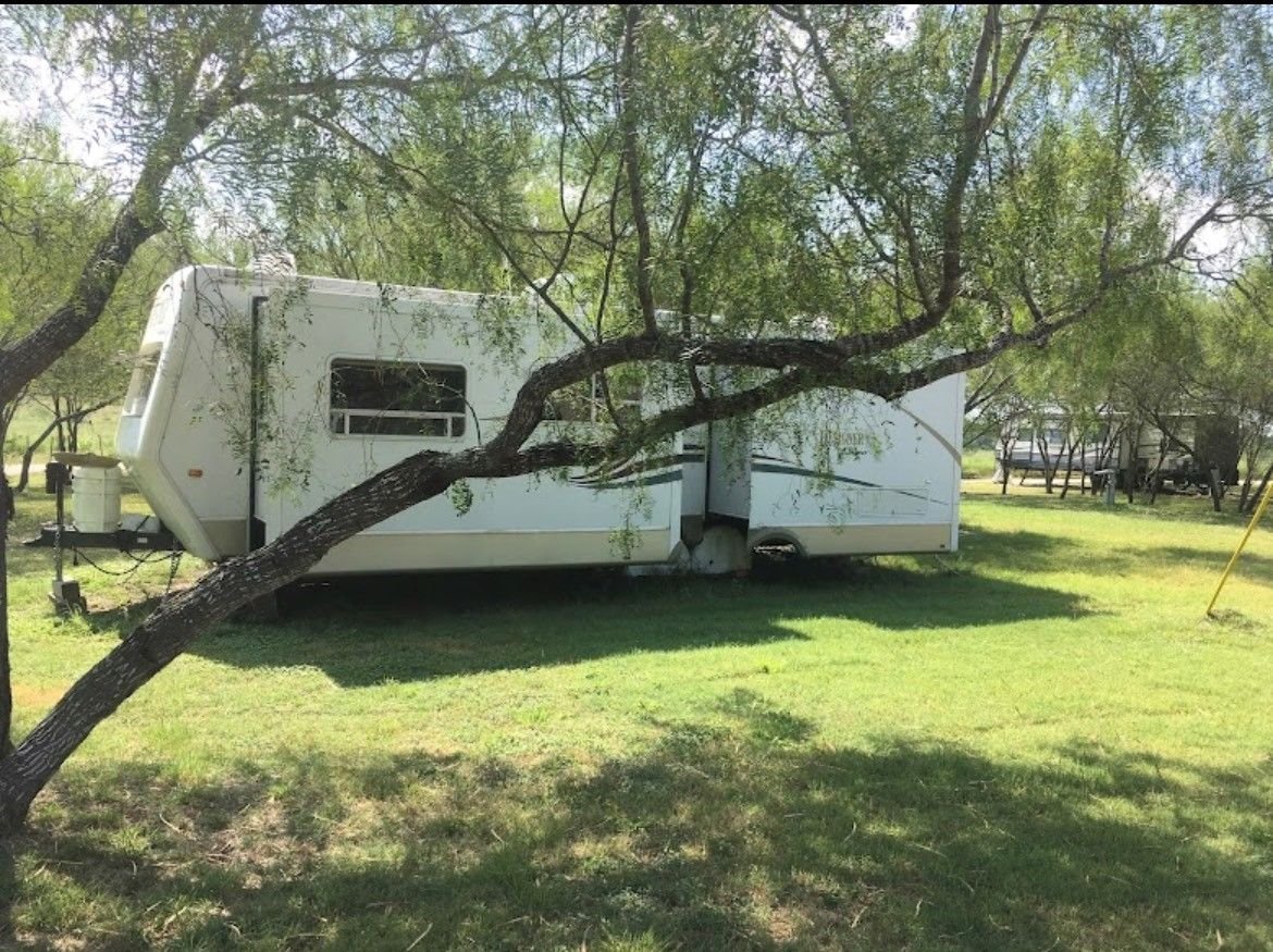 Kenedy Texas Country RV Park and Ranch RV park in Kenedy, TX (photo 3)